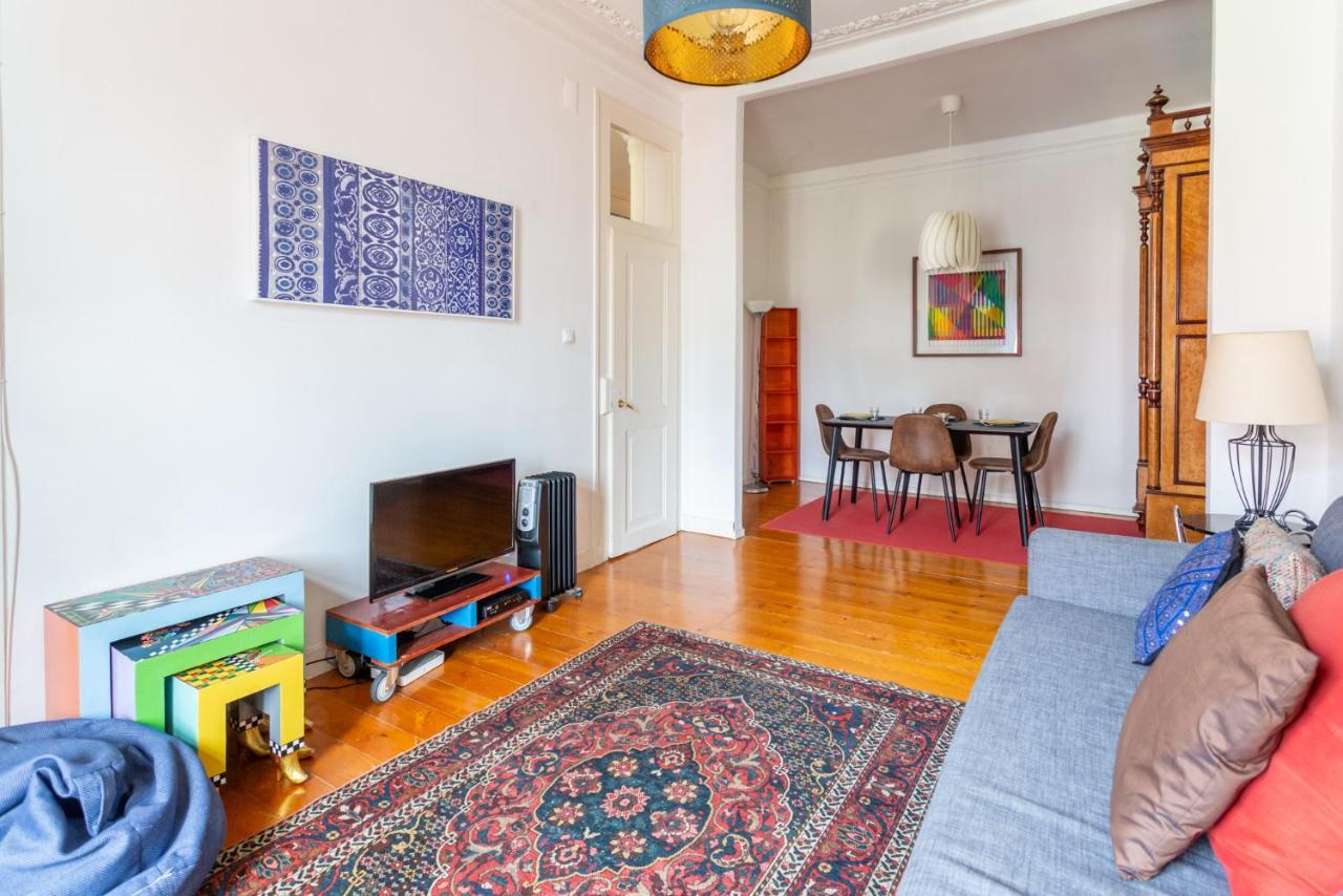Bright 2 Bedroom 100m From Av. Liberdade Appartement